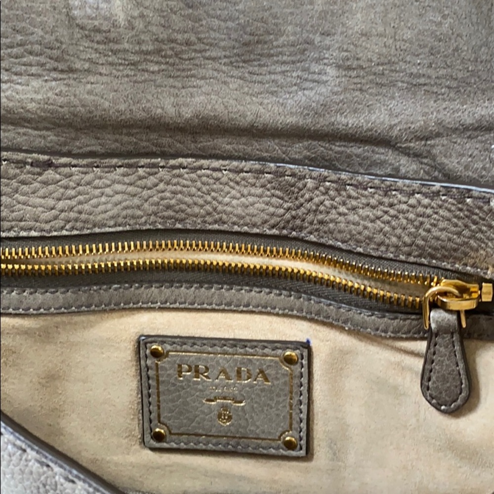Rare Prada Luxurious Gray Leather Cervo Hobo - Picture 8 of 9